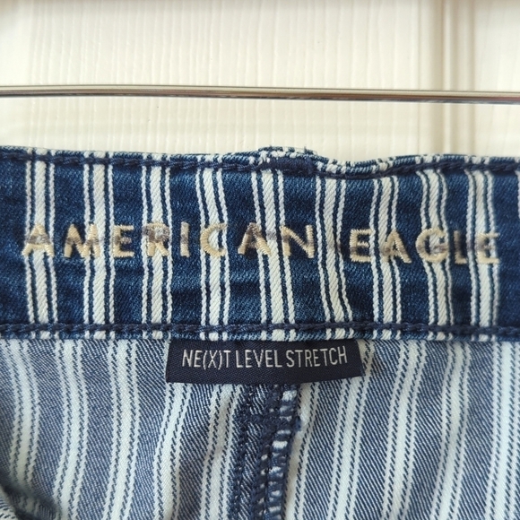 American Eagle Retro Striped Dark Wash High Waisted Shortie Jean Shorts 4 - Picture 4 of 12